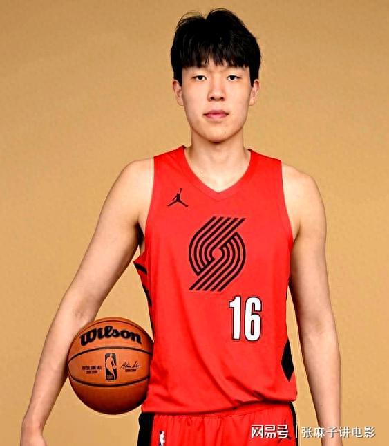 澳客官方入口-新秀球员表现出色，成为关键一环