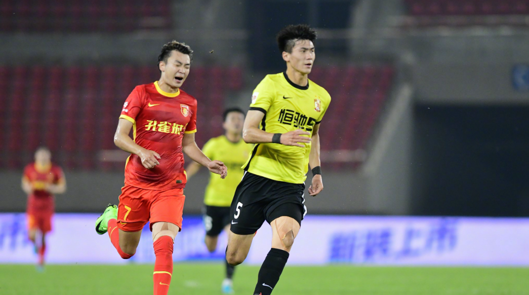 澳客新闻-谢菲联取得反弹，逐渐脱离降级区的简单介绍