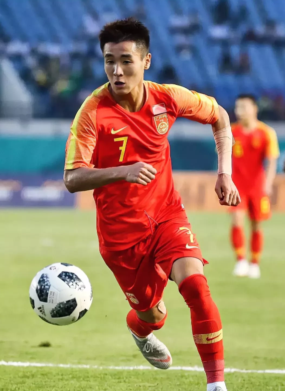 澳客app下载-亚洲足球运动员的独特魅力和风采