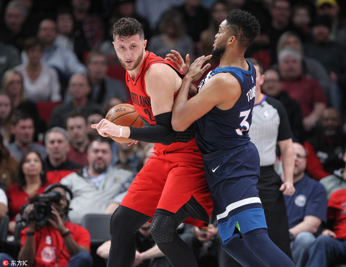 关于开拓者客场大胜公牛,利拉德砍下35分的信息