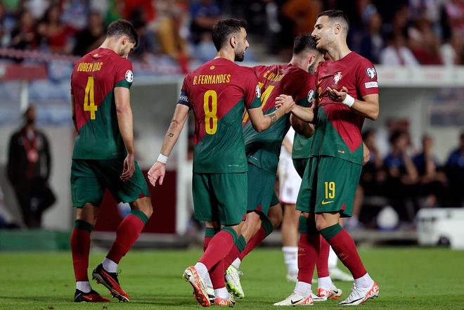 澳客官网app-欧预赛团队拼搏,每个球员都是闪耀的明星的简单介绍