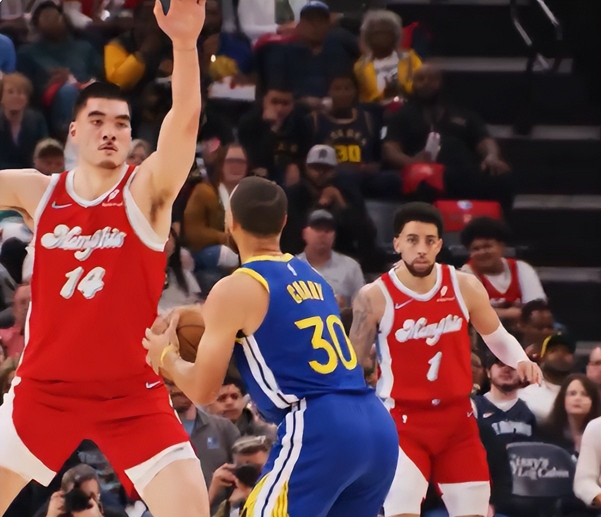 澳客平台-灰熊队主场逆转猛龙队，取得胜利